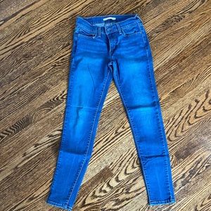 Blue skinny jeans